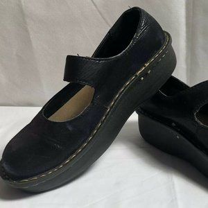 Savvy Black Mary Jane Nursing Slip Resistant